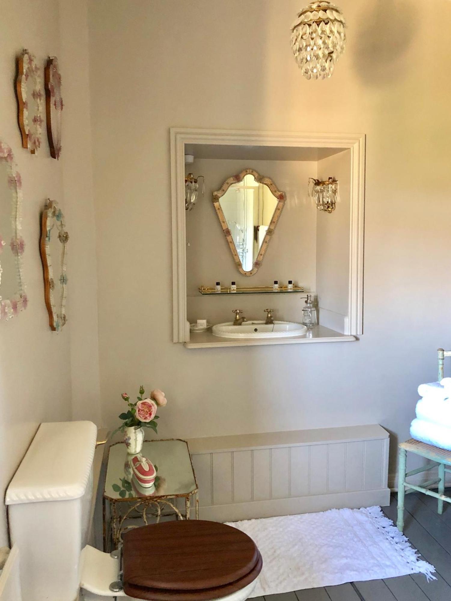 Pytts House Boutique Bed & Breakfast Burford Rom bilde